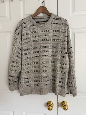 Men's Crewneck Patterned Sweater - Light Gray with Black & Green Accents